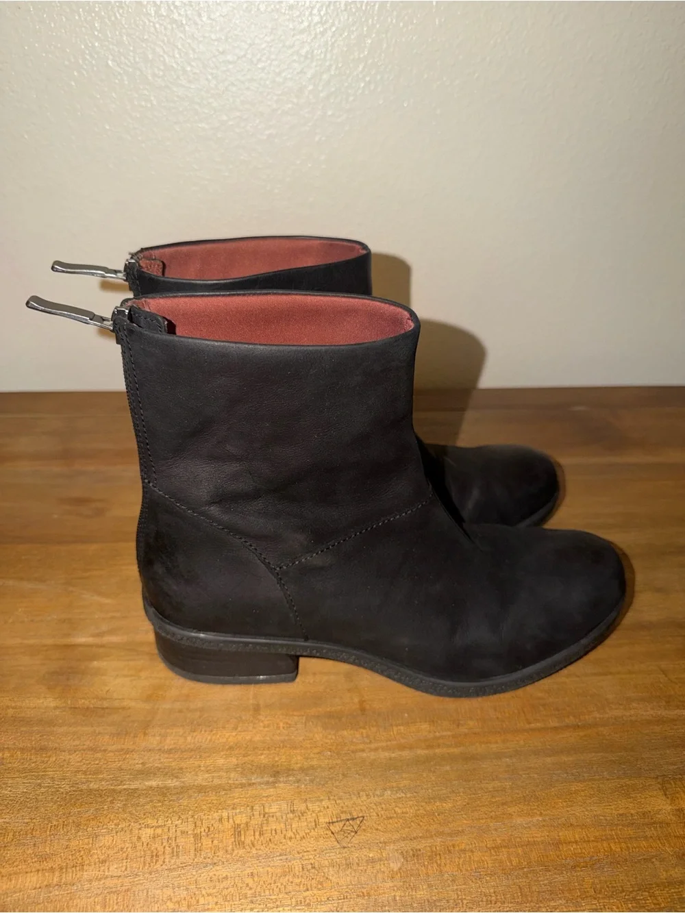 Dansko sleek black